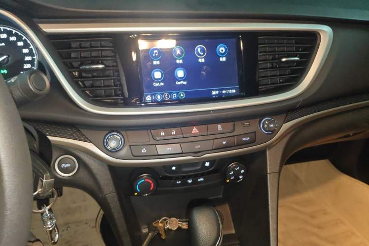 Used Buick GT 2021 Revised Version Flagship 1.5L Automatic Elite Edition Audio And AC Panel