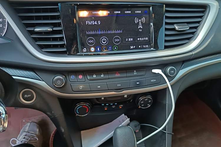 Used Buick GT 2021 1.3T Automatic Mild Hybrid Elite Version Audio And AC Panel