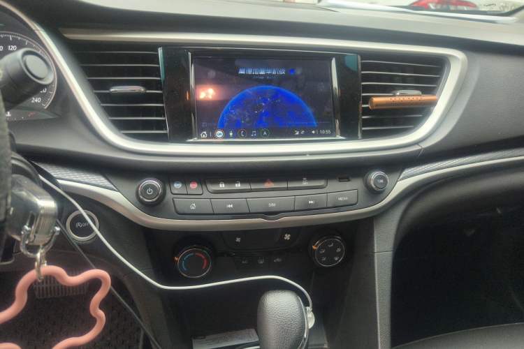 Used Buick GT 2021 Revised Version Flagship 1.5L Automatic Elite Edition Audio And AC Panel