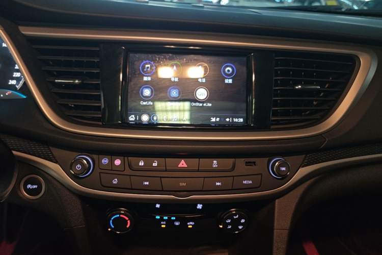 Used Buick GT 2021 1.3T Automatic Mild Hybrid Elite Version Audio And AC Panel