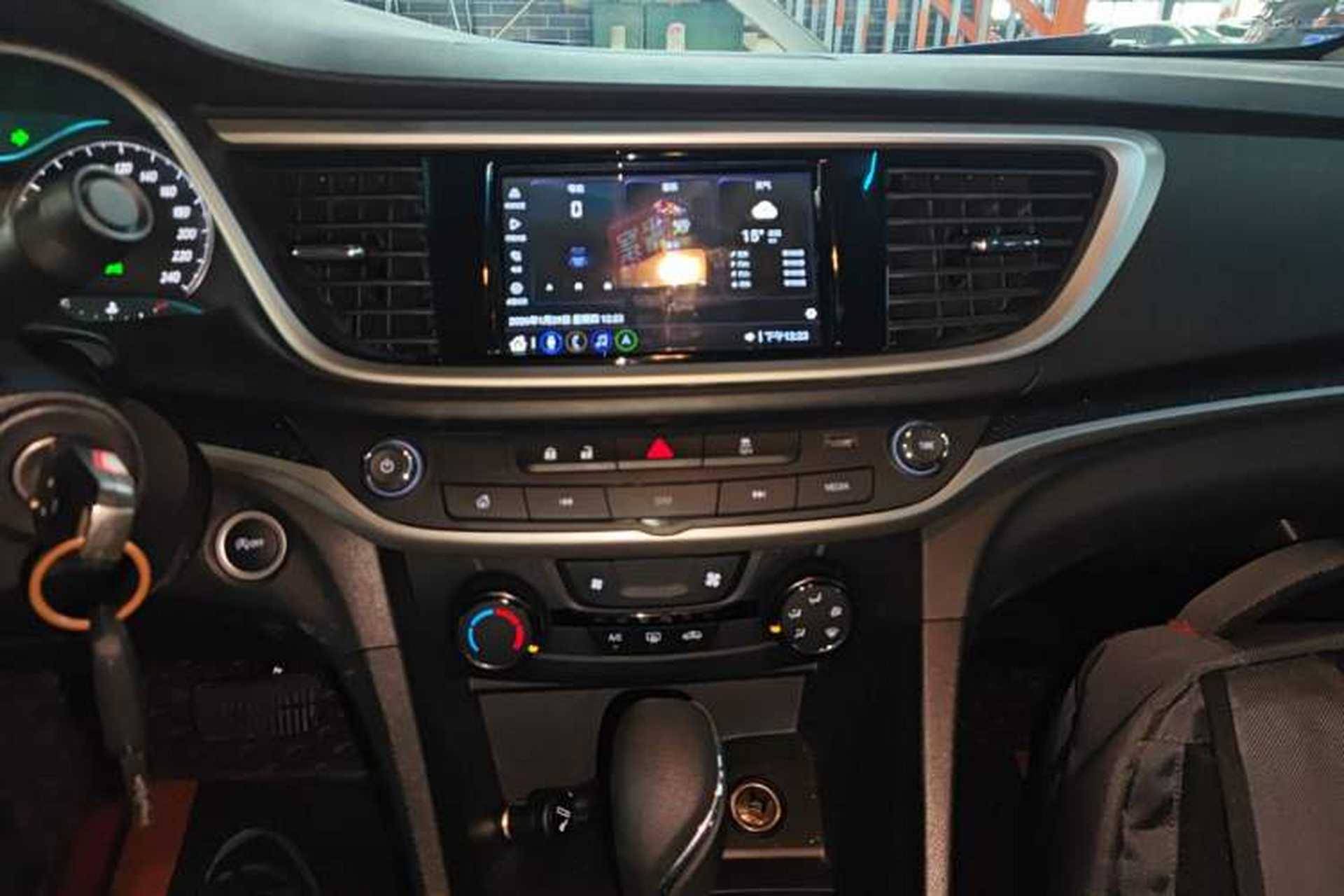 Used Buick GT 2021 Revised Version Flagship 1.5L Automatic Elite Edition Audio And AC Panel