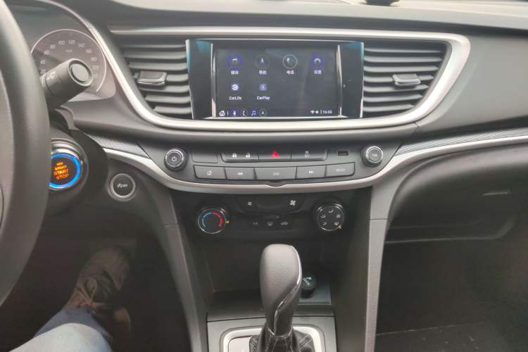 Used Buick GT 2021 Revised Version 1.3T Automatic Mild Hybrid Elite Edition Audio And AC Panel