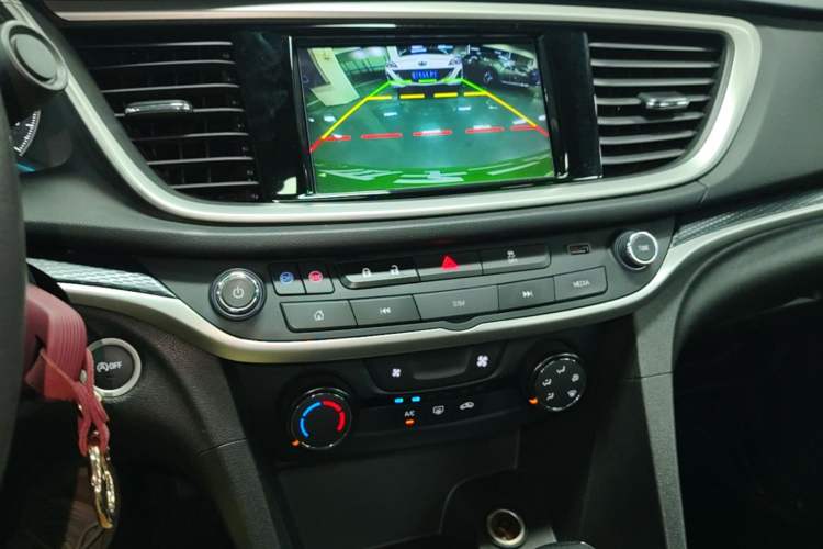 Used Buick GT 2021 Revised Version 1.3T Automatic Mild Hybrid Elite Edition Audio And AC Panel