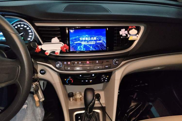 Used Buick GT 2021 Exemplar 1.5L Automatic Elite Version Audio And AC Panel