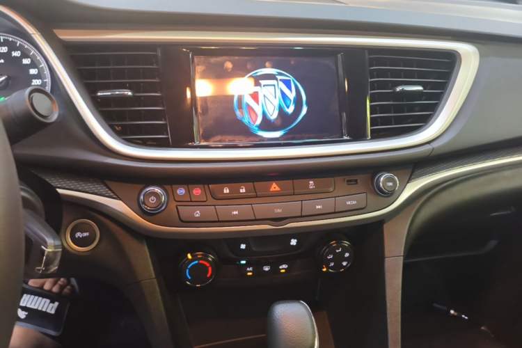 Used Buick GT 2021 Revised Version Flagship 1.5L Automatic Elite Edition Audio And AC Panel