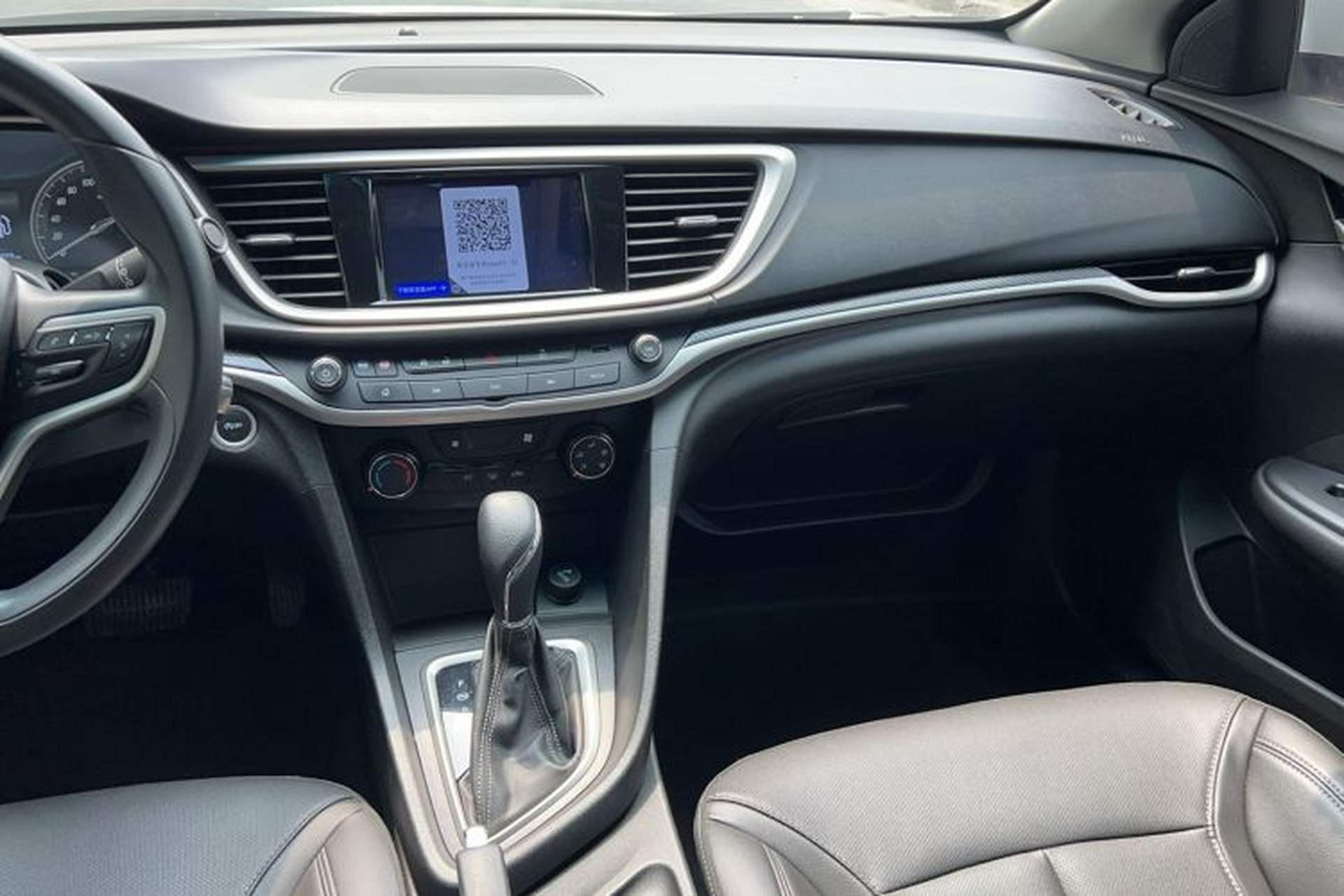 Used Buick GT 2021 Revised Version Flagship 1.5L Automatic Elite Edition Audio And AC Panel