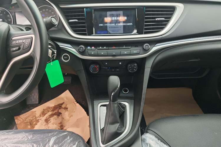 Used Buick GT 2021 Revised Version Flagship 1.5L Automatic Elite Edition Audio And AC Panel