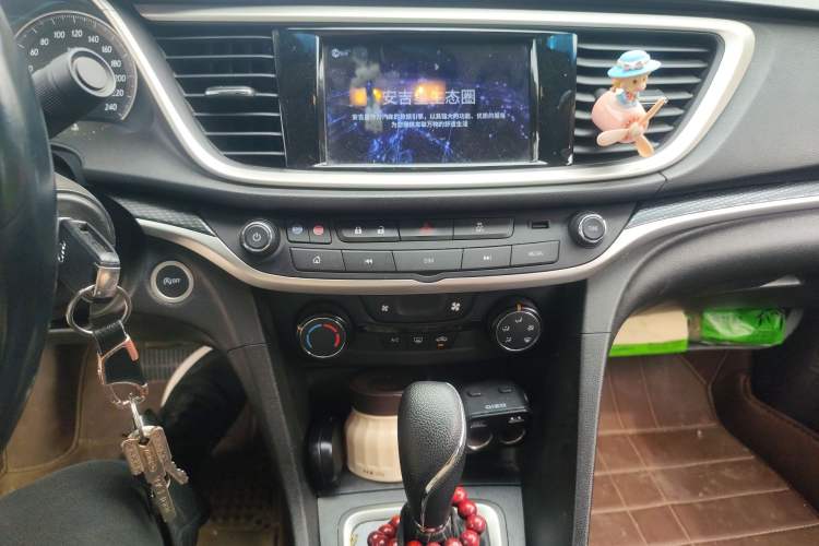 Used Buick GT 2021 Revised Version Flagship 1.5L Automatic Elite Edition Audio And AC Panel