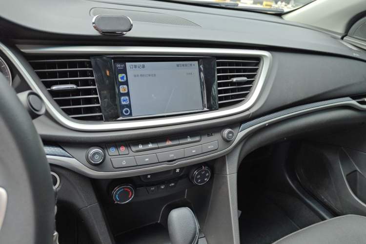 Used Buick GT 2021 Revised Version Flagship 1.5L Automatic Elite Edition Audio And AC Panel
