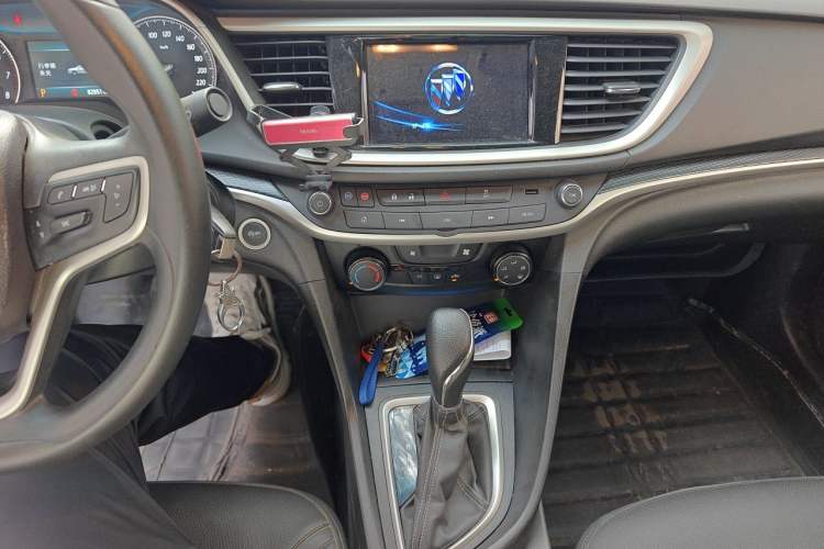 Used Buick GT 2021 Revised Version Flagship 1.5L Automatic Elite Edition Audio And AC Panel