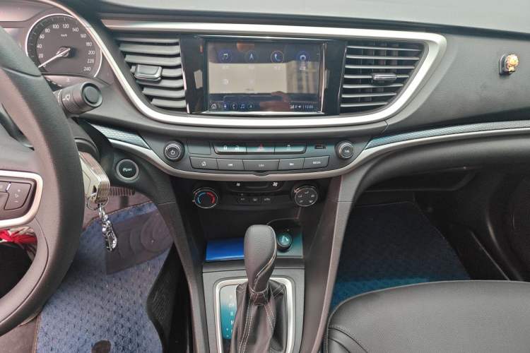 Used Buick GT 2021 Exemplar 1.5L Automatic Elite Version Audio And AC Panel