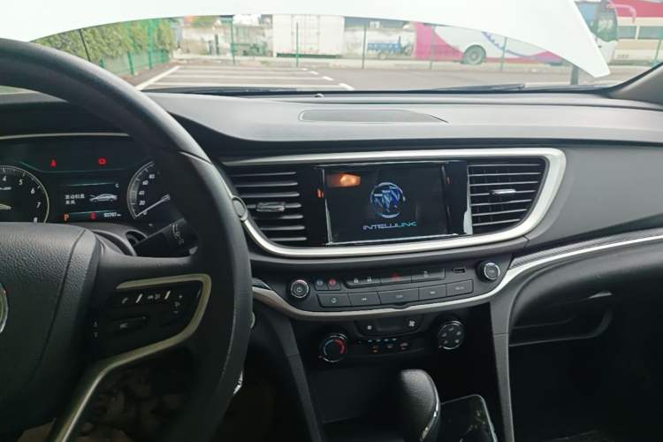 Used Buick GT 2021 Revised Version Flagship 1.5L Automatic Elite Edition Audio And AC Panel