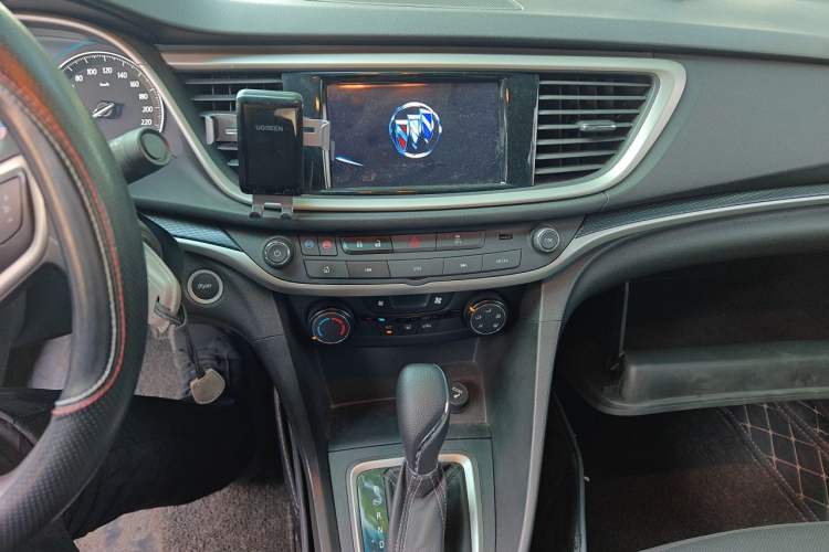 Used Buick GT 2021 1.3T Automatic Mild Hybrid Elite Version Audio And AC Panel