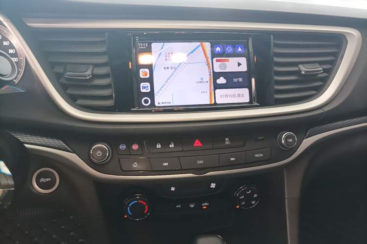 Used Buick GT 2021 1.3T Automatic Mild Hybrid Elite Version Audio And AC Panel