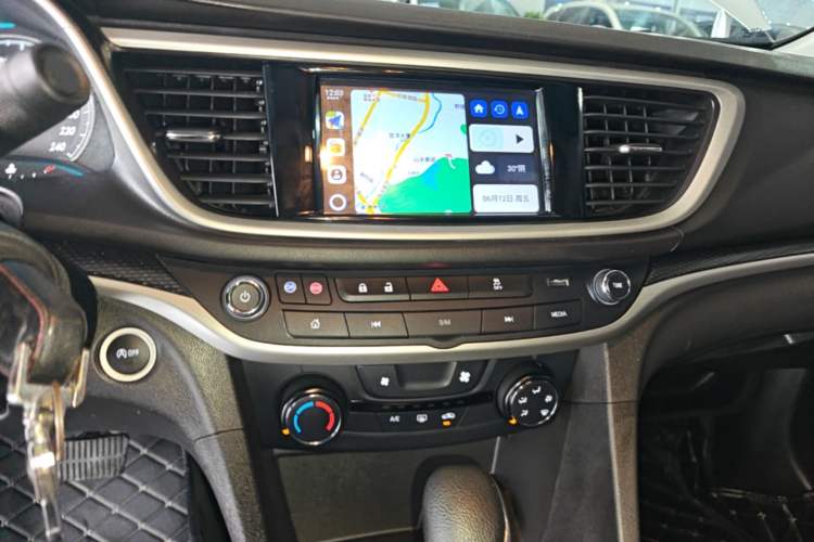 Used Buick GT 2021 Revised Version Flagship 1.5L Automatic Elite Edition Audio And AC Panel