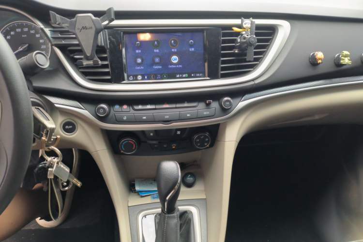 Used Buick GT 2021 Exemplar 1.5L Automatic Elite Version Audio And AC Panel