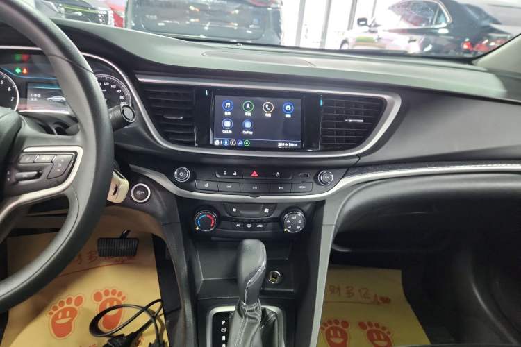 Used Buick GT 2021 Revised Version Flagship 1.5L Automatic Elite Edition Audio And AC Panel