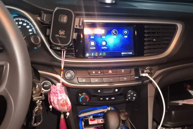 Used Buick GT 2021 Revised Version Flagship 1.5L Automatic Elite Edition Audio And AC Panel