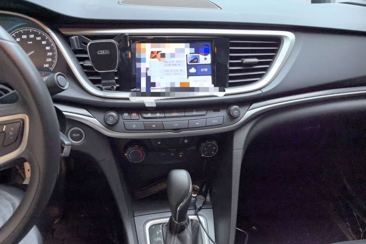 Used Buick GT 2021 Revised Version Flagship 1.5L Automatic Elite Edition Audio And AC Panel