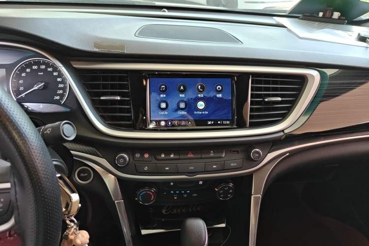 Used Buick GT 2021 Revised Version 1.3T Automatic Mild Hybrid Elite Edition Audio And AC Panel
