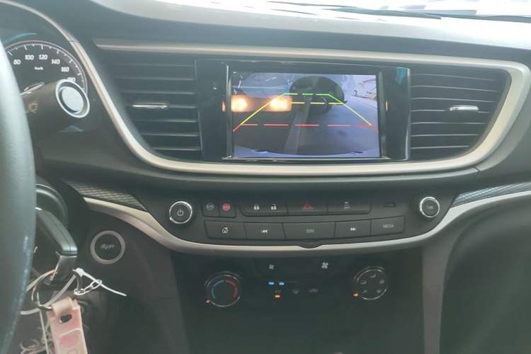 Used Buick GT 2021 Revised Version Flagship 1.5L Automatic Elite Edition Audio And AC Panel