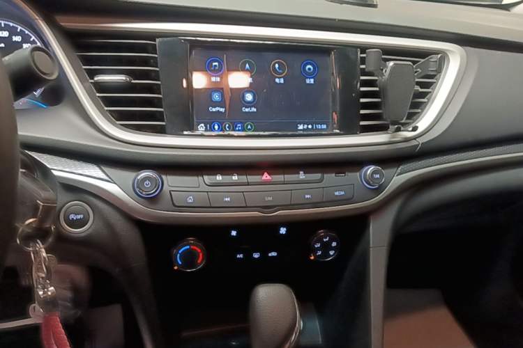 Used Buick GT 2021 Revised Version 1.3T Automatic Mild Hybrid Elite Edition Audio And AC Panel