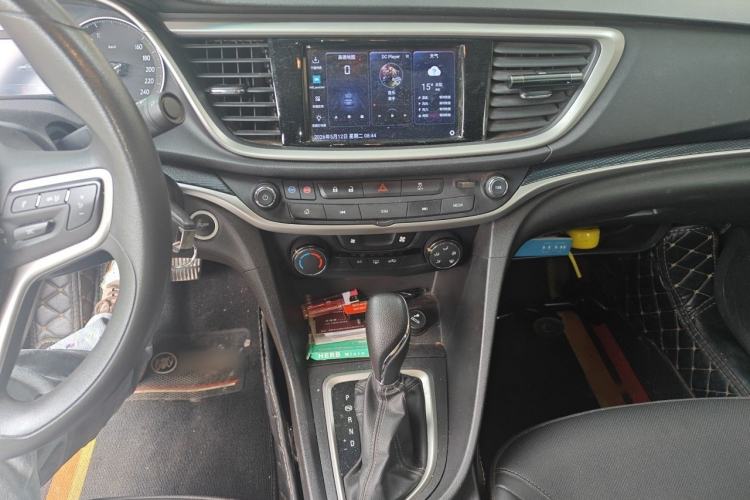 Used Buick GT 2021 Revised Version Flagship 1.5L Automatic Elite Edition Audio And AC Panel