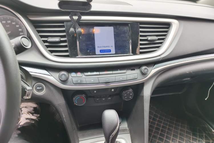 Used Buick GT 2021 1.3T Automatic Mild Hybrid Elite Version Audio And AC Panel