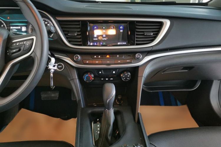 Used Buick GT 2021 Revised Version Flagship 1.5L Automatic Elite Edition Audio And AC Panel