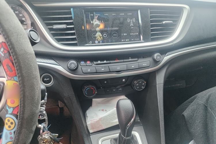 Used Buick GT 2021 Revised Version Flagship 1.5L Automatic Elite Edition Audio And AC Panel