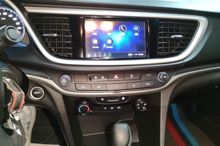 Used Buick GT 2021 Revised Version 1.3T Automatic Mild Hybrid Elite Edition Audio And AC Panel