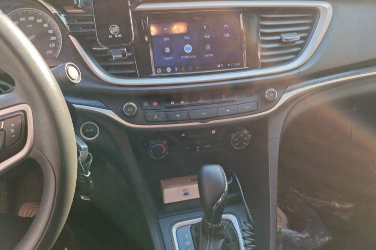 Used Buick GT 2021 Revised Version Flagship 1.5L Automatic Elite Edition Audio And AC Panel