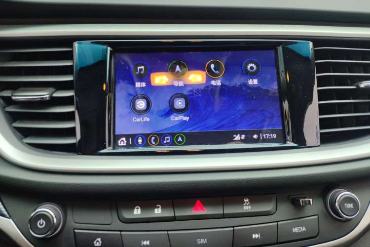Used Buick GT 2021 Revised Version Flagship 1.5L Automatic Elite Edition Audio And AC Panel