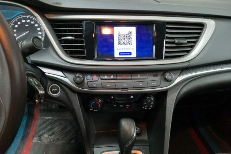 Used Buick GT 2021 Revised Version Flagship 1.5L Automatic Elite Edition Audio And AC Panel