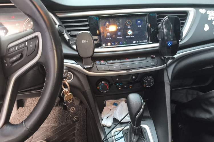 Used Buick GT 2021 Revised Version 1.3T Automatic Mild Hybrid Elite Edition Audio And AC Panel