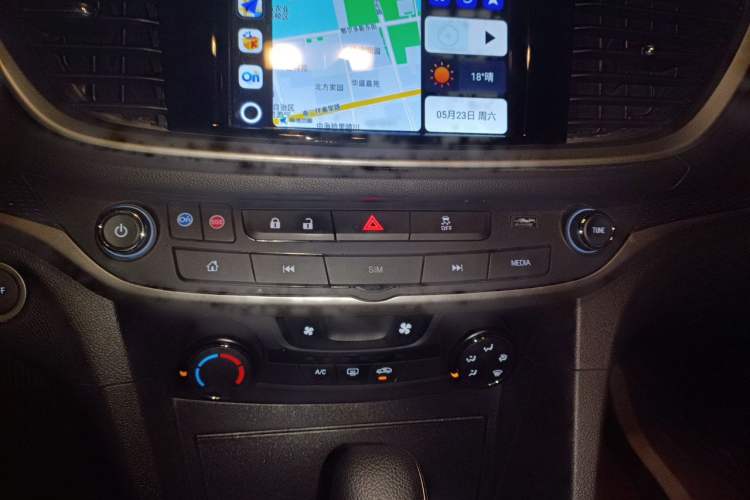 Used Buick GT 2021 Revised Version Flagship 1.5L Automatic Elite Edition Audio And AC Panel