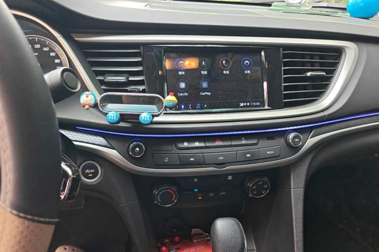 Used Buick GT 2021 Revised Version Flagship 1.5L Automatic Elite Edition Audio And AC Panel