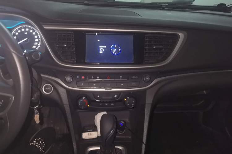 Used Buick GT 2021 Revised Version 1.3T Automatic Mild Hybrid Elite Edition Audio And AC Panel