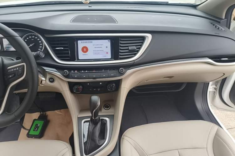 Used Buick GT 2021 Exemplar 1.5L Automatic Elite Version Audio And AC Panel