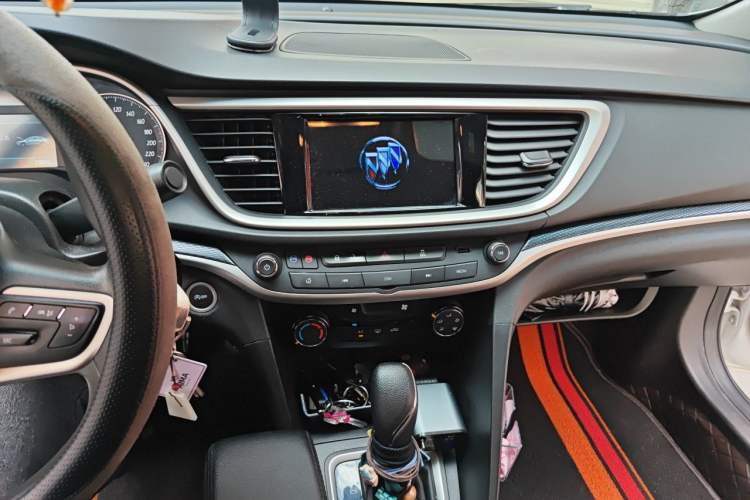 Used Buick GT 2021 Revised Version Flagship 1.5L Automatic Elite Edition Audio And AC Panel