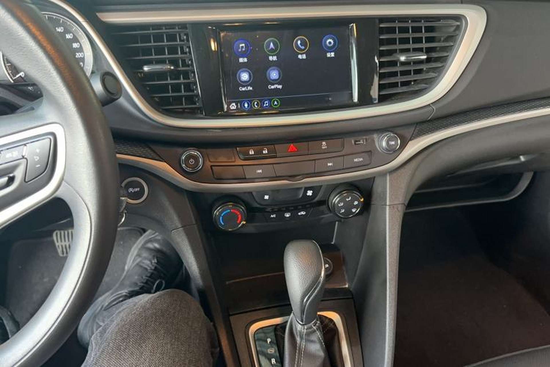 Used Buick GT 2021 Revised Version Flagship 1.5L Automatic Elite Edition Audio And AC Panel
