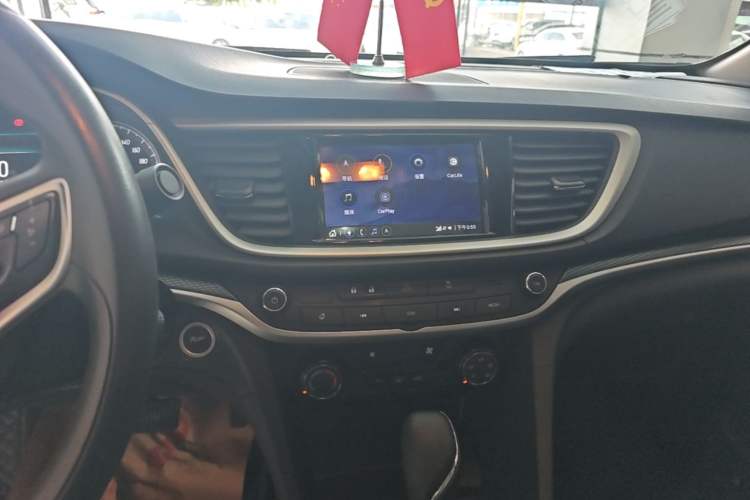 Used Buick GT 2021 Revised Version 1.3T Automatic Mild Hybrid Elite Edition Audio And AC Panel