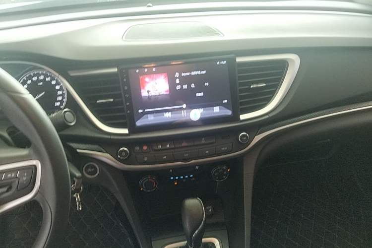 Used Buick GT 2021 Revised Version Flagship 1.5L Automatic Elite Edition Audio And AC Panel