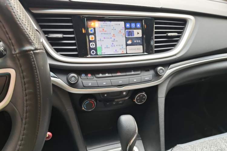 Used Buick GT 2021 Revised Version Flagship 1.5L Automatic Elite Edition Audio And AC Panel