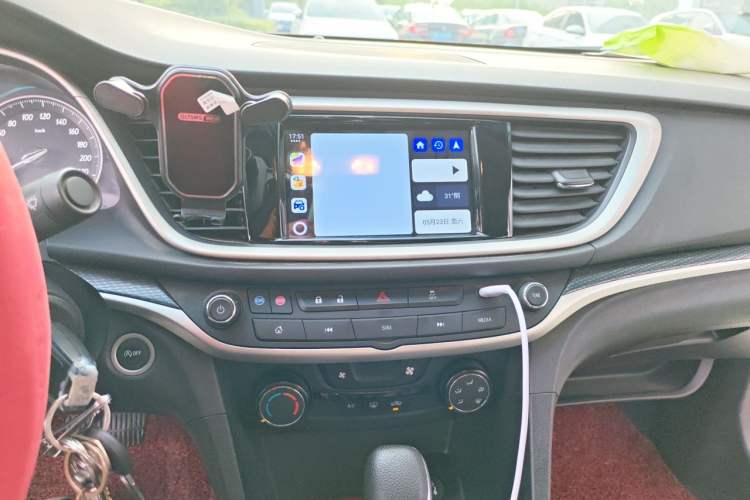 Used Buick GT 2021 Revised Version Flagship 1.5L Automatic Elite Edition Audio And AC Panel