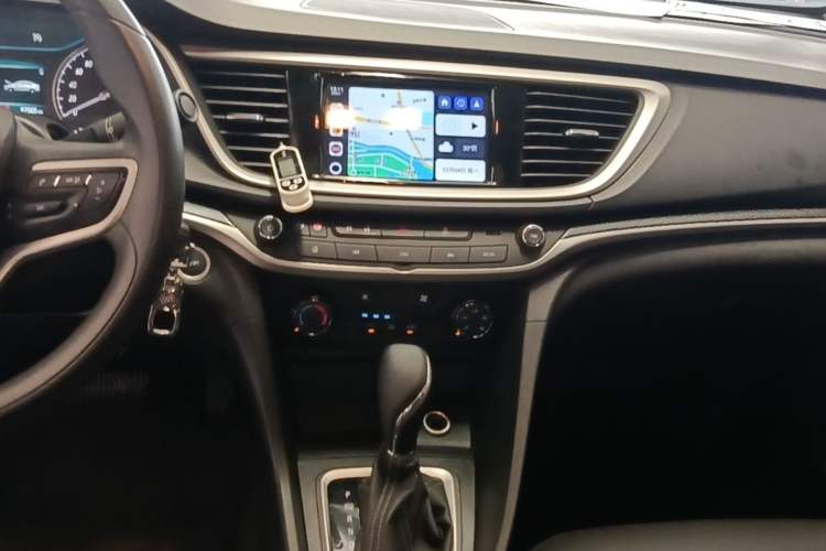 Used Buick GT 2021 Revised Version Flagship 1.5L Automatic Elite Edition Audio And AC Panel