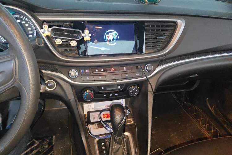 Used Buick GT 2021 1.3T Automatic Mild Hybrid Elite Version Audio And AC Panel