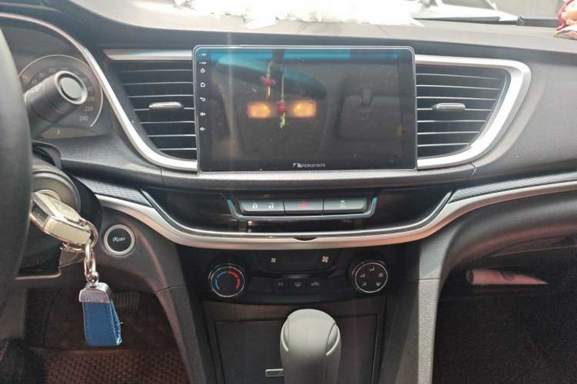 Used Buick GT 2021 Revised Version 1.3T Automatic Mild Hybrid Elite Edition Audio And AC Panel