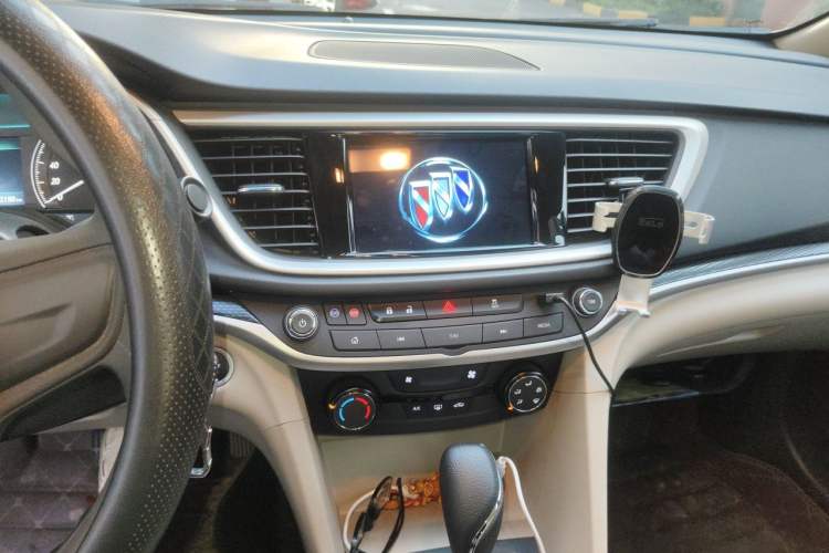 Used Buick GT 2021 Exemplar 1.5L Automatic Elite Version Audio And AC Panel