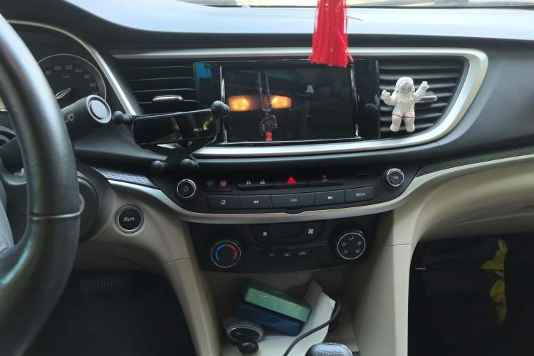 Used Buick GT 2021 Exemplar 1.5L Automatic Elite Version Audio And AC Panel